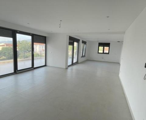 Excellent offer of 3-bedroom apartment with sea views in Matulji - pic 9