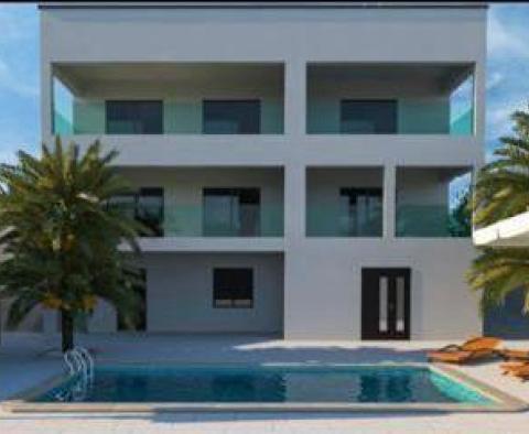 Apartman egy új épületben terasszal, közös medencével, tengerre néző kilátással - közel a tengerhez Lovranban! - pic 3
