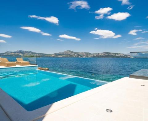Villa absolument magnifique avec plage privée, piscine et amarre pour bateau - pic 4