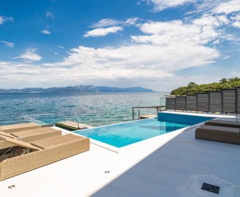 Villa absolument magnifique avec plage privée, piscine et amarre pour bateau - pic 13