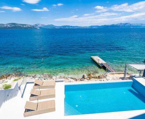 Absolut atemberaubende Villa mit privatem Strand, Swimmingpool und Bootsliegeplatz 