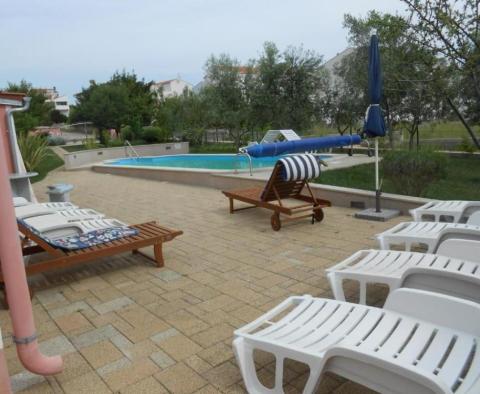 Апарт-дом с прекрасным видом и открытым бассейном в районе Задара - фото 6