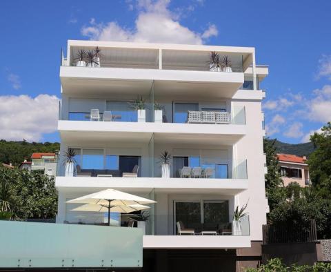 Luxusní rezidence v Ičići 100 metrů od moře nabízí několik apartmánů na prodej - pic 6