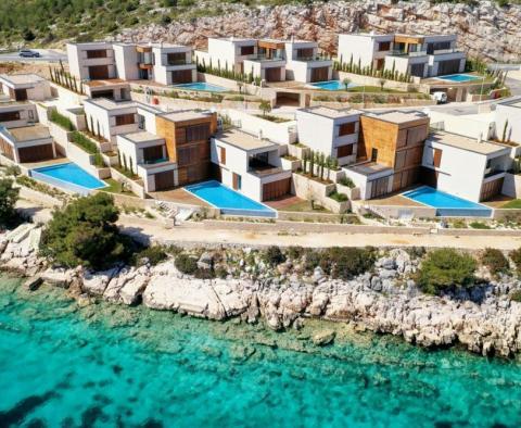 Complexe de villas de luxe en 1ère ligne dans la région de Sibenik 