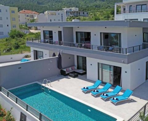 Nouvelle villa jumelée à Makarska avec piscine - pic 3