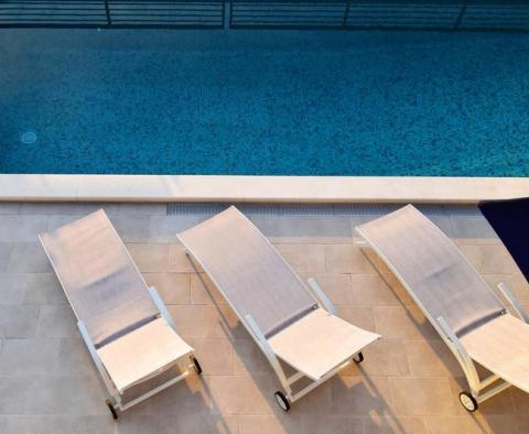 Nouvelle villa jumelée à Makarska avec piscine - pic 5