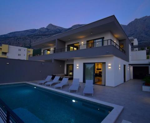 New semi-detached villa in Makarska with swimming pool - pic 39