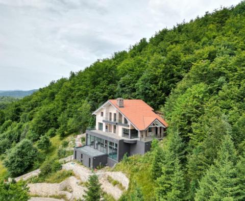 Egyedülálló villa panorámás kilátással a tóra, Gorski Kotar területén - pic 3