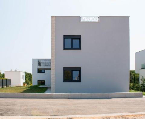 Apartment with roof terrace in Poreč - pic 29