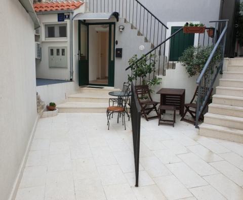 Wunderschönes Haus im Zentrum von Split, Varos, mit Meerblick, nur 150 Meter vom Meer entfernt! - foto 4