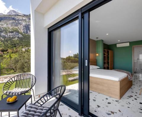 Bright new villa in Veliko Brdo, Makarska, with amazing sea views - pic 22
