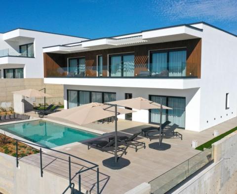 An exceptional modern villa with a swimming pool on Pag island, Novalja area 
