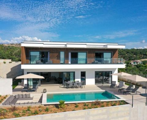 An exceptional modern villa with a swimming pool on Pag island, Novalja area - pic 9