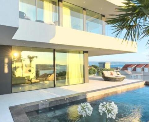 Villa de luxe dans un emplacement privilégié près de Split, avec vue sur la mer 