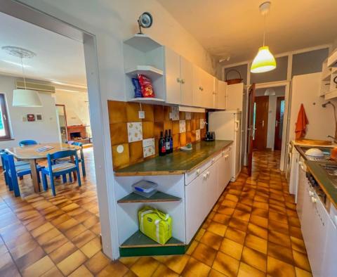 Excellent investissement - maison individuelle à seulement 80 m de la mer à Ika, Riviera d'Opatija ! - pic 11