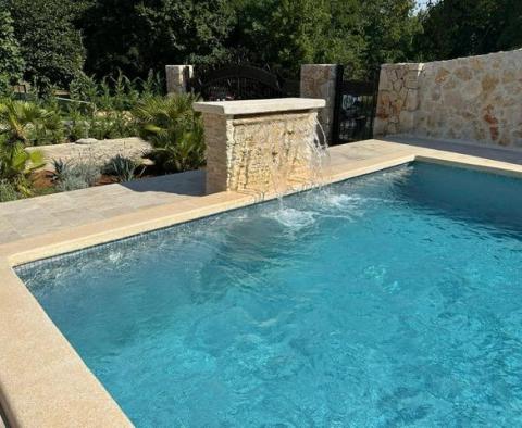New stone villa with whirlpool in Donja Hlapa - pic 5