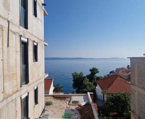 Nouveau complexe d'appartements à Ciovo avec piscine, à 50 mètres de la mer - pic 5