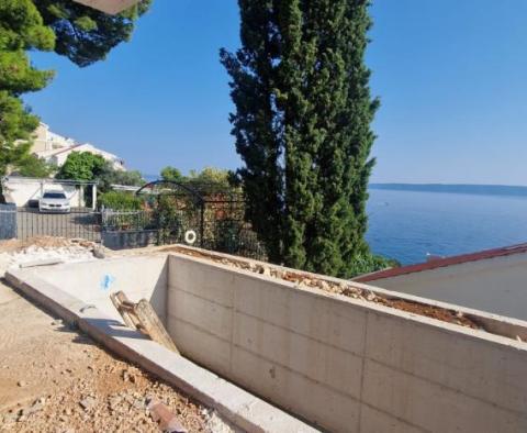 Nouveau complexe d'appartements à Ciovo avec piscine, à 50 mètres de la mer - pic 9