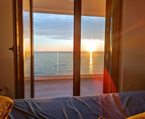 Villa moderne au premier rang de la mer près de Zadar - nouvelle beauté contemporaine ! - pic 14