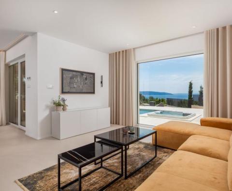 Neu erbaute mediterrane Villa auf einer hohen Klippe, erste Reihe zum Meer - foto 15