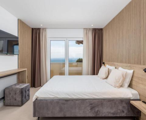 Neu erbaute mediterrane Villa auf einer hohen Klippe, erste Reihe zum Meer - foto 35