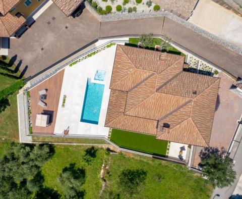 Neu erbaute mediterrane Villa auf einer hohen Klippe, erste Reihe zum Meer - foto 38