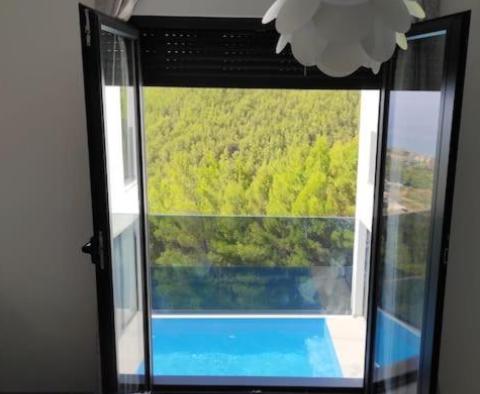 Marvellous villa in Podstrana, with stunning sea views - pic 18