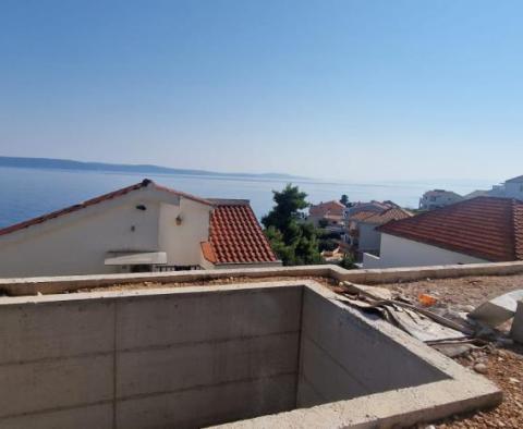 Luksusowy nowy apartament dwupoziomowy na Ciovo, 60 metrów od morza 