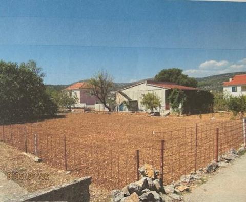 Building land plot in Vinisce - pic 3