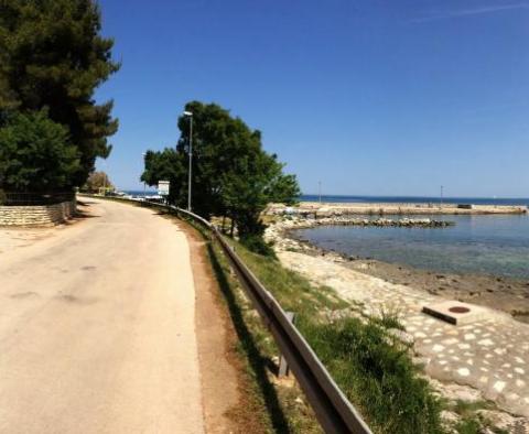 Nouveau complexe sensationnel 5***** dans la région d'Umag à 100 mètres de la plage propose une villa avec piscine - pic 16