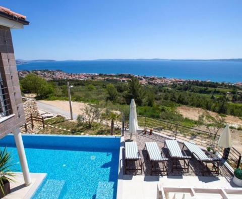 Beautiful 5***** star villa in highly demanded Podstrana offered to buy - pic 2