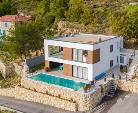 Marvellous new villa in Podstrana 