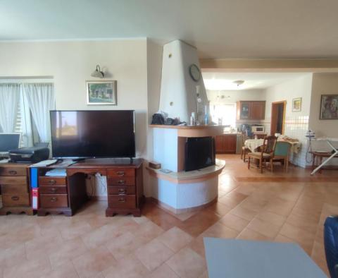 Apartment house with sea view in Fazana, 500 meters from the sea - pic 16