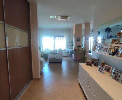 Apartment house with sea view in Fazana, 500 meters from the sea - pic 45