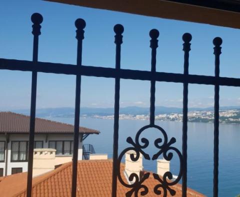 Price dropped - Fantastic apartment first row to the sea in the center of Opatija in a historic villa with a view - pic 2