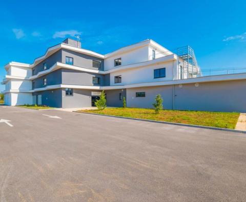 Newly built hotel of 24 rooms in Vabriga, near Porec - pic 16