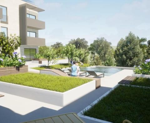 Элегантная новая резиденция с бассейном в 1,5 км от моря в районе Пореча - фото 29