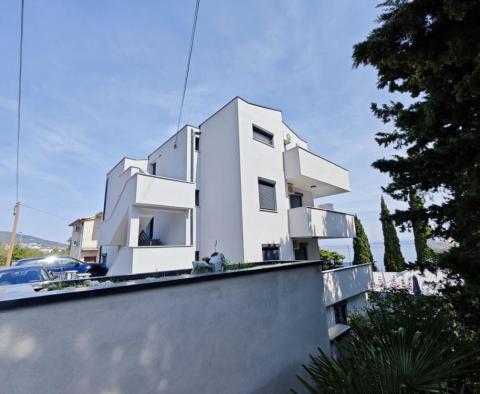 Tolles Touristenanwesen mit 8 Apartments in Crikvenica, 300 Meter vom Meer entfernt, mit Swimmingpool - foto 6