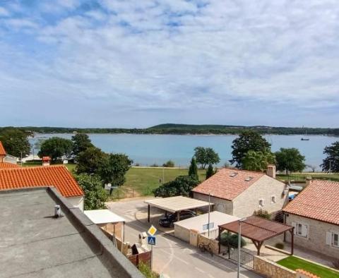 Luxuriöser neuer Komplex in der 2. Meereslinie in Medulin, nur 100 Meter vom Strand entfernt! - foto 32