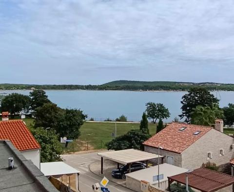 Luxuriöser neuer Komplex in der 2. Meereslinie in Medulin, nur 100 Meter vom Strand entfernt! - foto 37