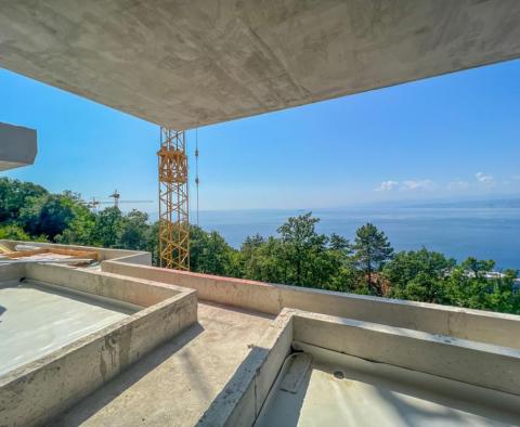 Larger apartment in an exclusive new building above the center of Opatija with private pool, garage, view of Kvarner - pic 4