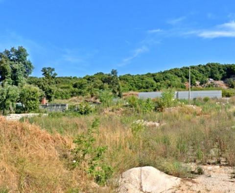 Инвестиционная земля в Ровине с видом на море - фото 5