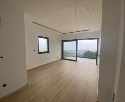 Совершенно секретная недвижимость - только для наших клиентов - двухуровневая квартира в Кострена Света Люция, Кострена с фантастическим видом на море 