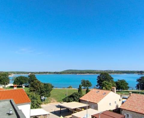 Appartement de 72m2 au rez-de-chaussée d'un complexe neuf à Medulin, à 100m de la mer, vue, terrasse - pic 12