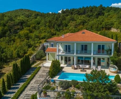 Wonderful villa in Crikvenica within greenery, with sea views 