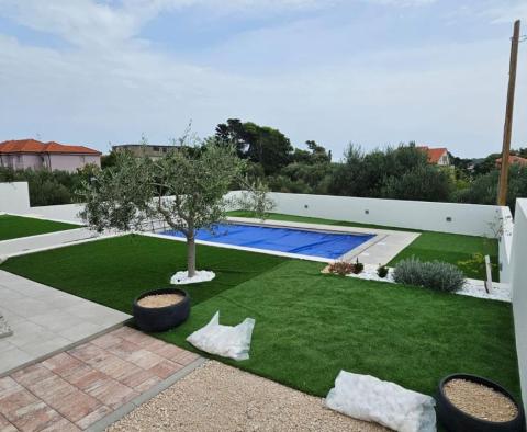 Magnifique villa neuve à Banjol, île de Rab, à seulement 200 m de la mer ! - pic 8