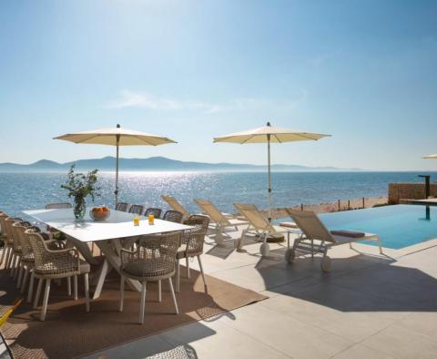Magnificent 1st line modern villa by the beach in Zadar area - pic 4