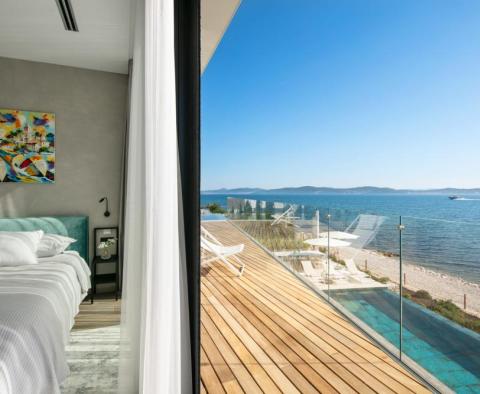 Magnificent 1st line modern villa by the beach in Zadar area - pic 6