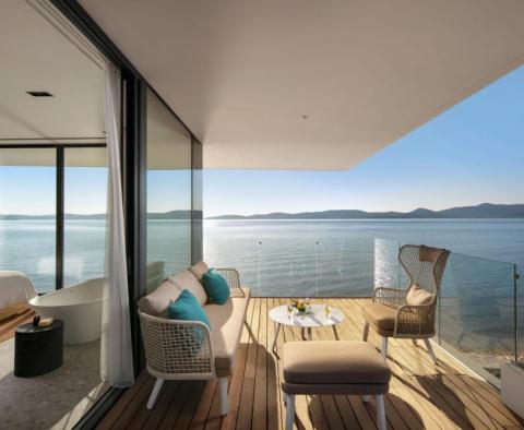 Magnificent 1st line modern villa by the beach in Zadar area - pic 5