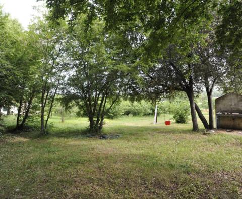 Hervorragendes Anwesen zum Verkauf in der Gegend von Rovinj, nur 1 km vom Meer entfernt, fast 2 ha Land! - foto 26